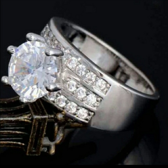 Hammock Beach Jewelry Jewelry - Size 7/ 3.5 CTW sim diamond Holiday party bling