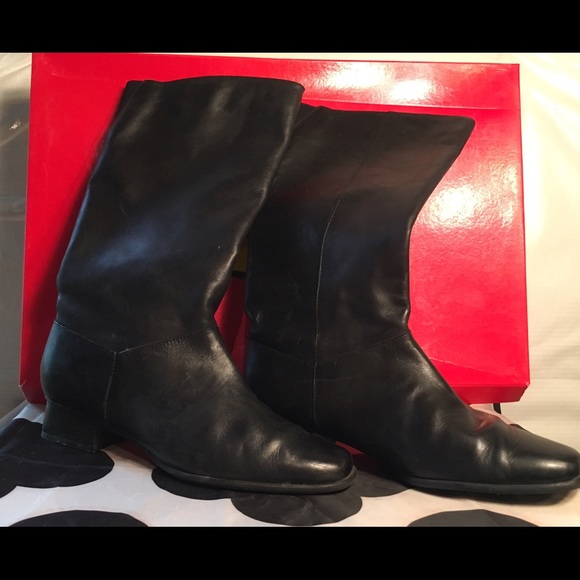 Black Sz 9.5 leather boots-like new from Talbots. - Picture 1 of 4