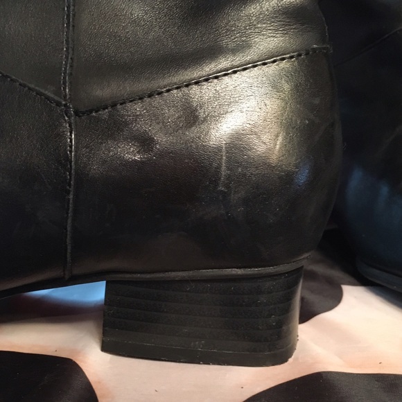 Black Sz 9.5 leather boots-like new from Talbots. - Picture 3 of 4