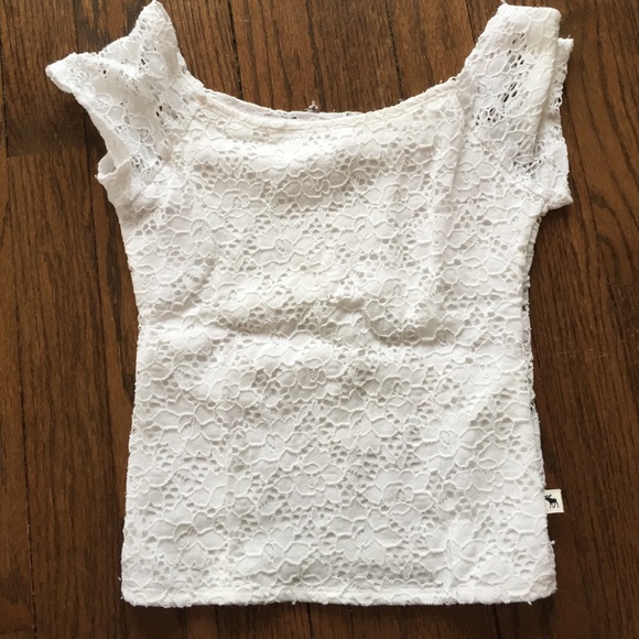 Abercrombie kids cropped white shirt