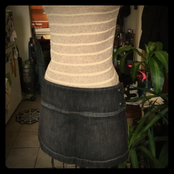 Vintage DKNY Blk Distressed Denim Mini sz M - Picture 2 of 4