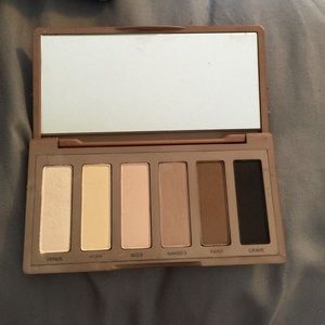 Urban Decay Naked Basics Pallete