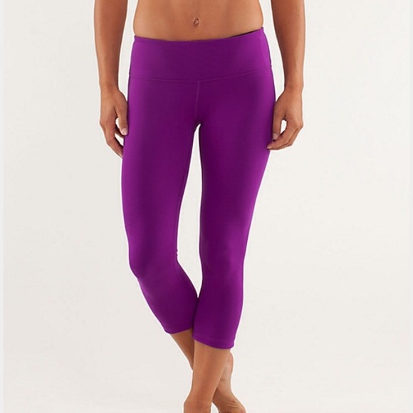 Purple/black revirsible wunder under crops