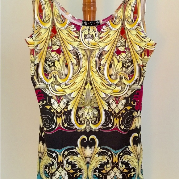 Paisley body fitting spring dress