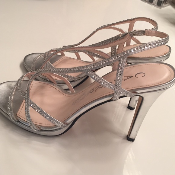 Caparros Silver Stiletto Prom Shoes Worn Once! 9 - Picture 2 of 4