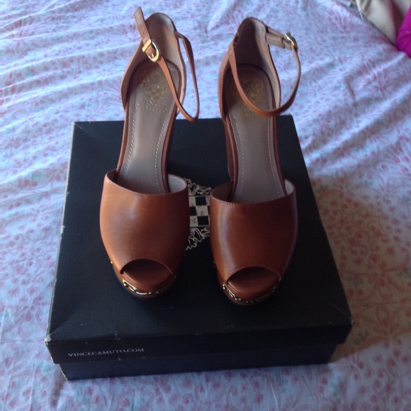 Vince Camuto Wedges - Picture 2 of 2