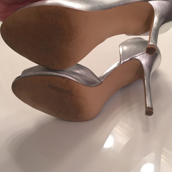 Silver Leather Steve Madden Pump Worn Once 9 - Picture 4 of 4