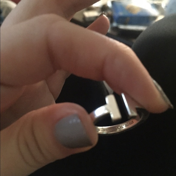 (Sold)Tiffany ring - Picture 2 of 4