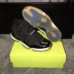 Air Jordan 11 "space jam"