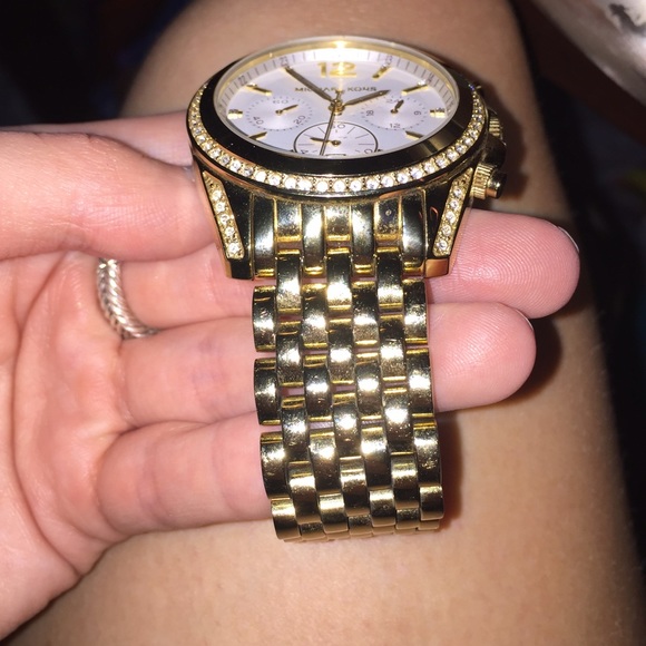 Michael Kors Gold Watch - Picture 2 of 4