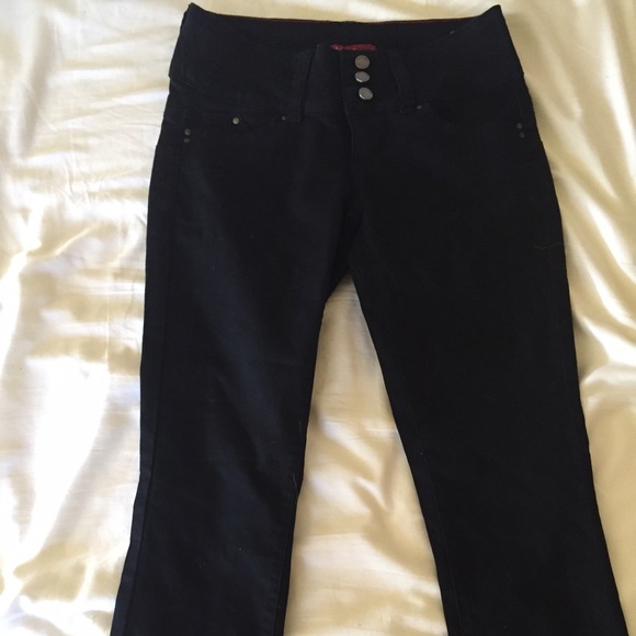 Black skinny stretchy jeans