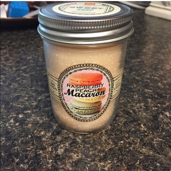 Raspberry Peach Macaron Candle