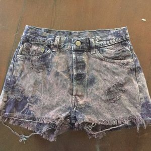 Distressed Levi Strauss high-waisted shorts