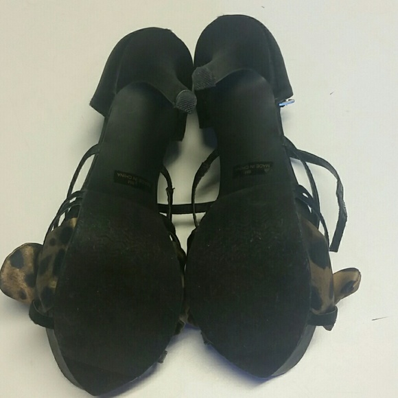 Platform animal print strappy heels - Picture 2 of 4
