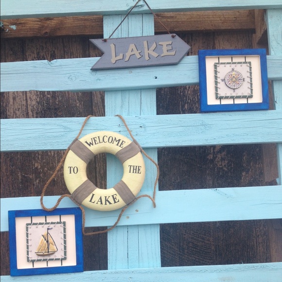 Lake bathroom decor