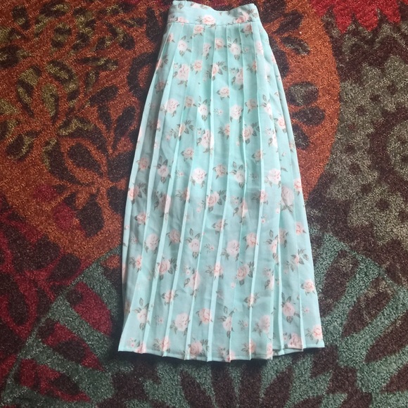 Prayed skirt