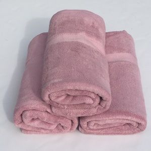 3 PC Bamboo fiber towel set. Super soft, absorbent