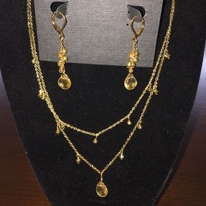 Goldtone necklace and earring set