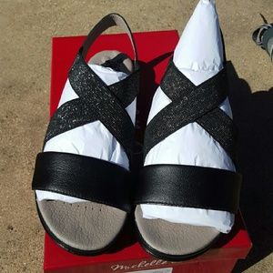 Michelle D 5.5  Black Sandals