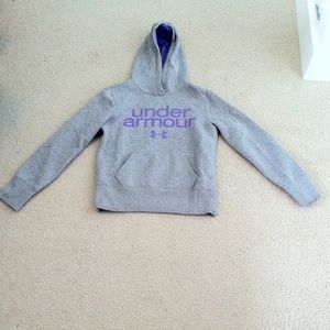 YOUTH medium under armour sweatshirt