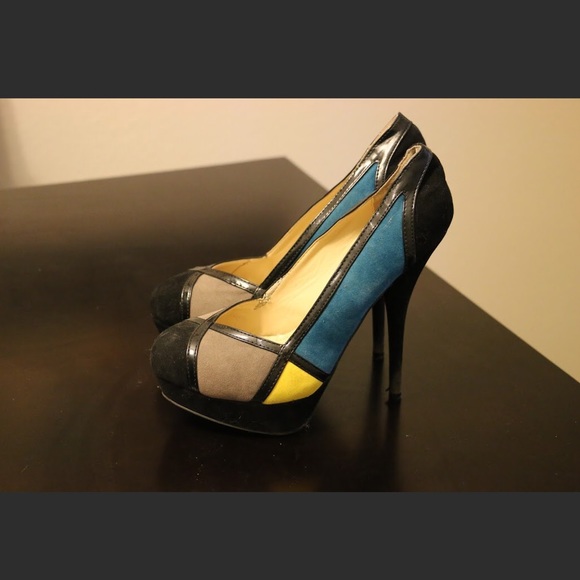 Beautiful pair of heels!
