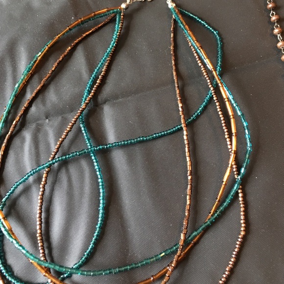 Set - Picture 3 of 3