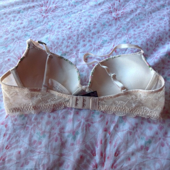 VS Bra 34B - Picture 2 of 2