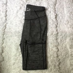 Pre loved Old Navy Go Dry Compression Crops WMN S