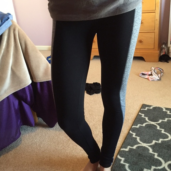 NWOT Black And Grey Sides Leggings