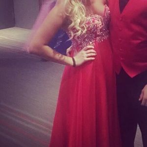 Red prom dress