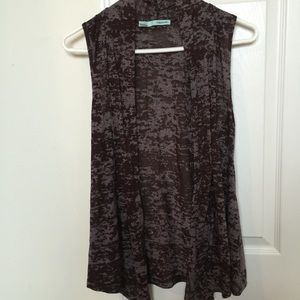 Maurices brown vest size large