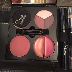 Makeover Essentials set