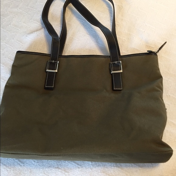Levenger forest green and orange bag.