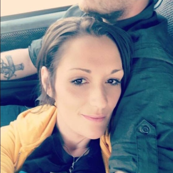 Meet your posher, JoJo Jean - Picture 6 of 6