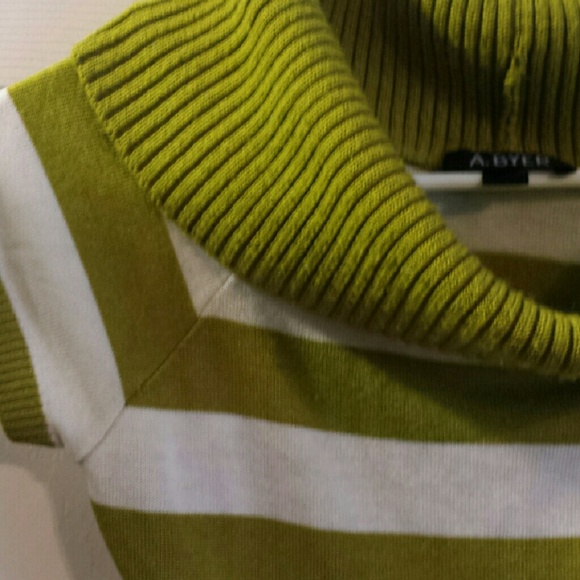 Knit Top - Picture 2 of 2