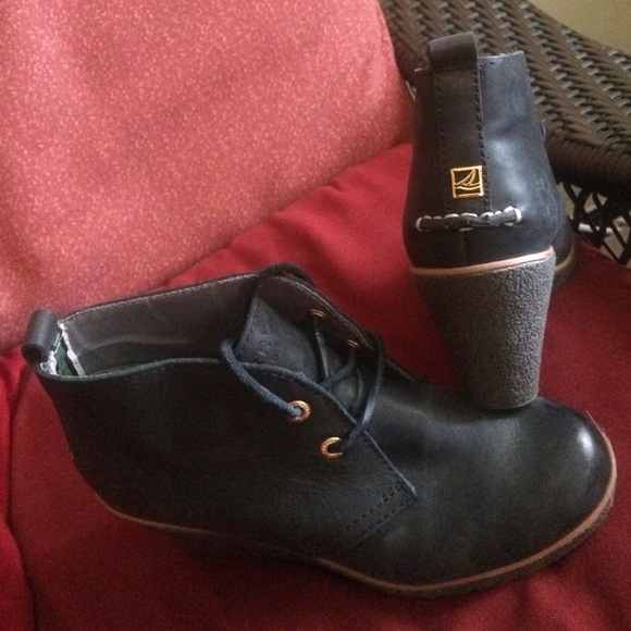 Sperry Top-Sider Leather Womens booties