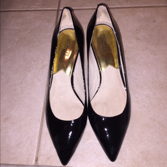 MICHAEL Michael Kors patent leather kitten heel