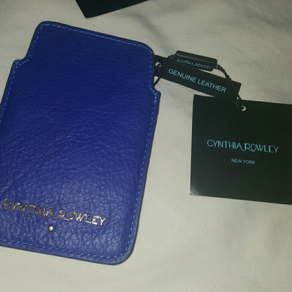 Phone case bundle - Picture 2 of 4