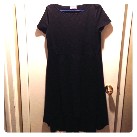 Black skater dress w/ chevron pattern!