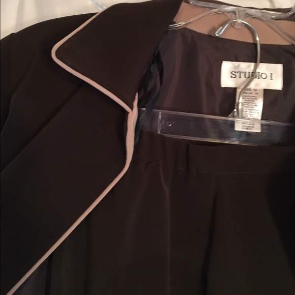 Chocolate/tan Sz 14 suit with long jacket & pants - Picture 3 of 3