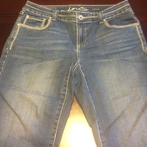 INC capris jeans curvy fit