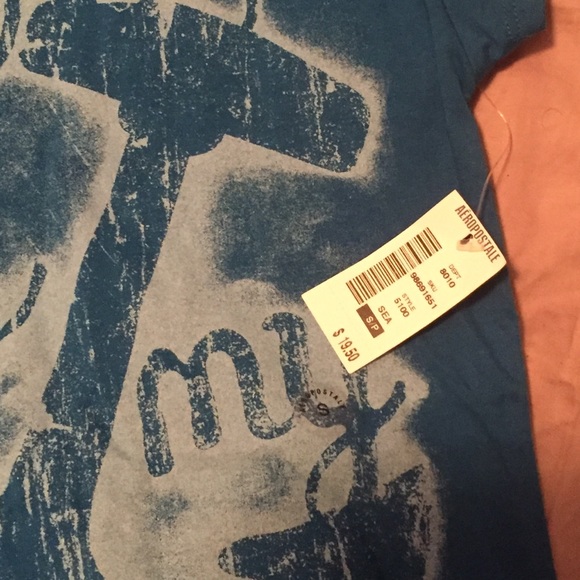 NWT! Love is my anchor tee - Picture 3 of 3