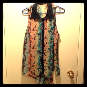 Flowy floral top!