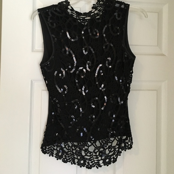 Black sequined top by Cache
