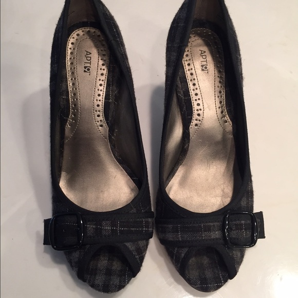 Black Plaid Apt 9 Peep-Toe Pumps With Buckle