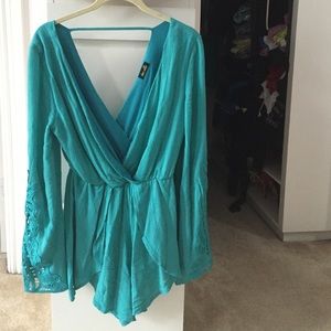 Turquoise long-sleeved romper