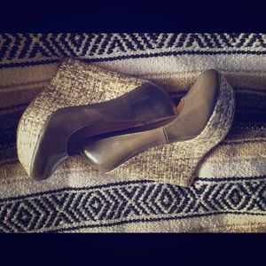 Steve Madden size 7.5 wedges