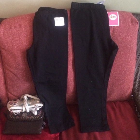 2 pairs black capri L 10-12