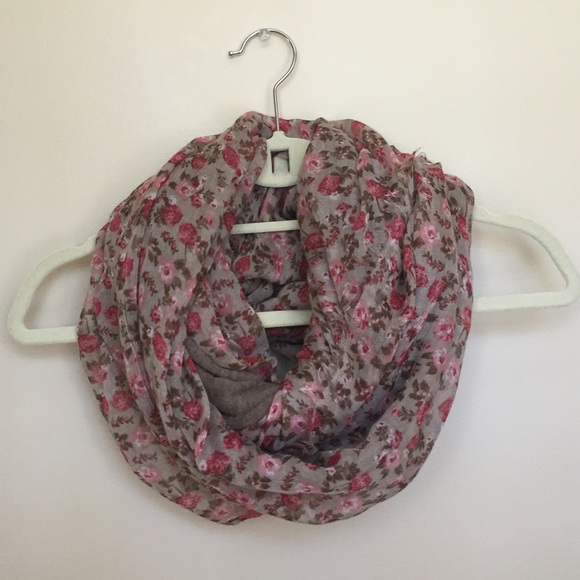 GORG Rosy Infinity Scarf