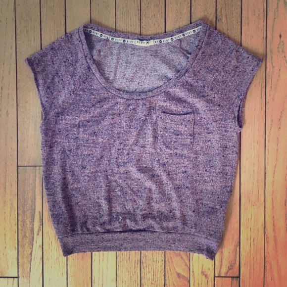 EFFORTLESS ROXY TOP~ PERFECT FOR ANY SEASON!